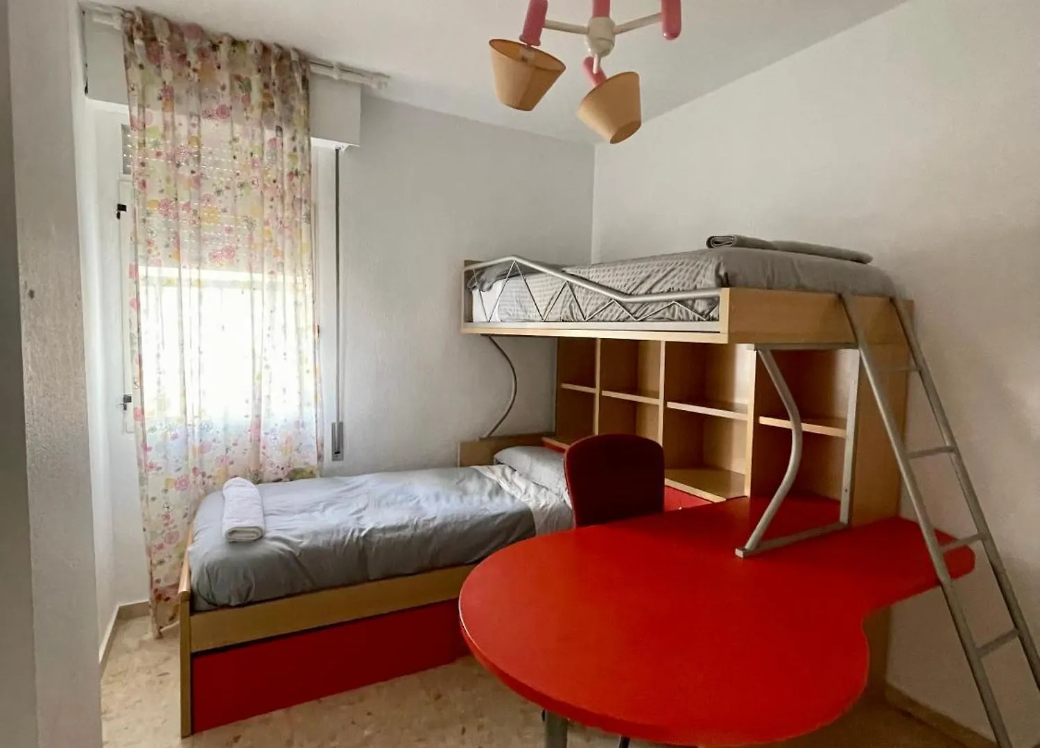 Piso Azores-Fibes Siviglia Appartamento