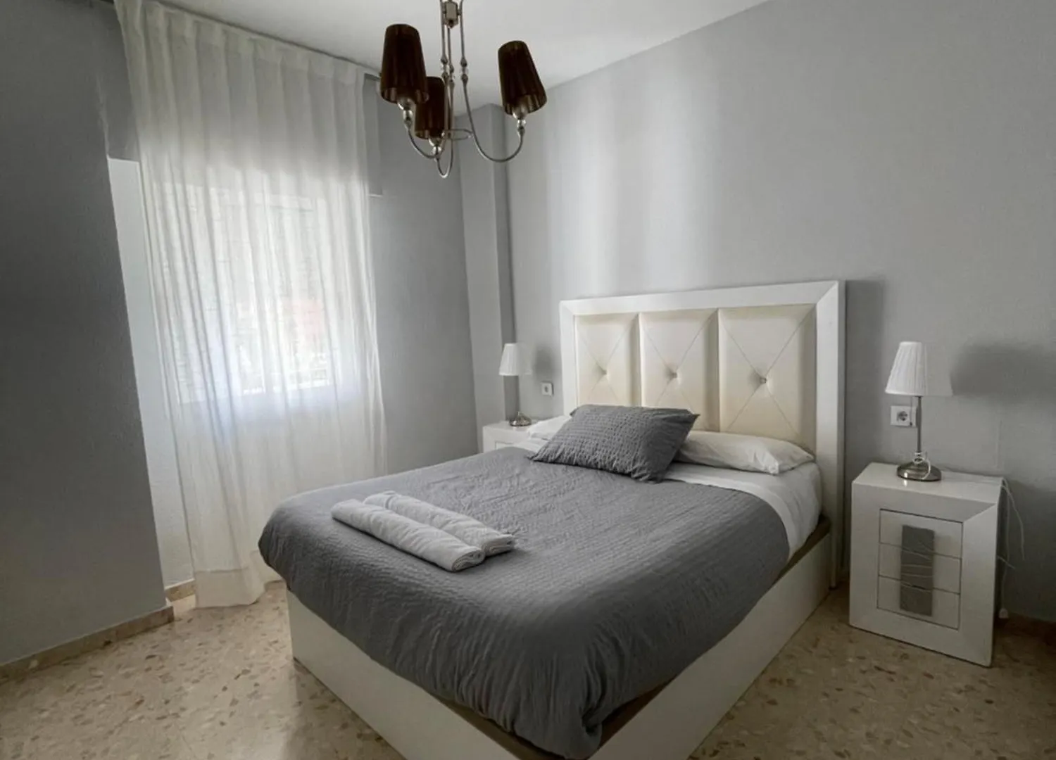 Piso Azores-Fibes Siviglia Appartamento